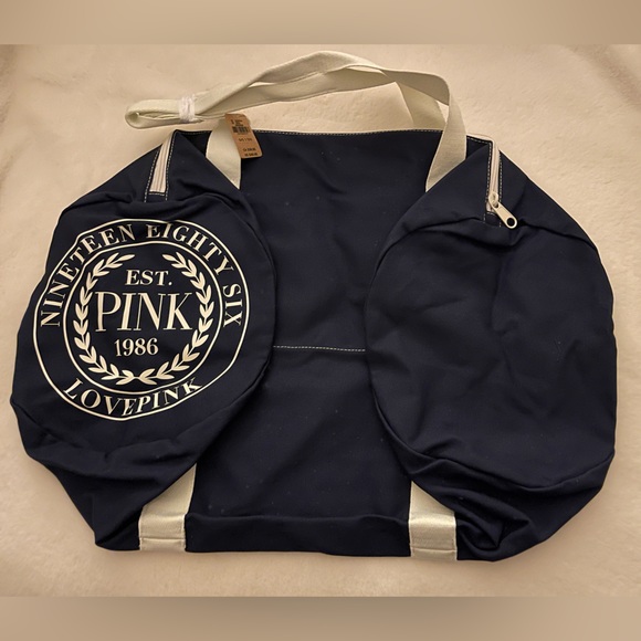 NEW VS PINK Weekender Duffle Gym Bag in Navy - Picture 5 of 12